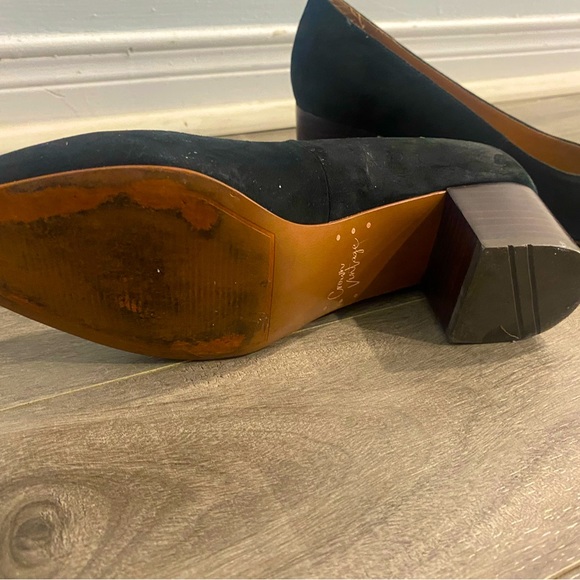 Suede block heels size 8 - Picture 2 of 4